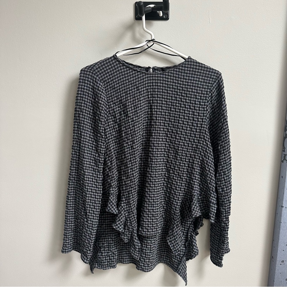 Zara Woman Gingham Check Ruffled High Low Long Sleeve Top Gray Crinkled S - Picture 1 of 9